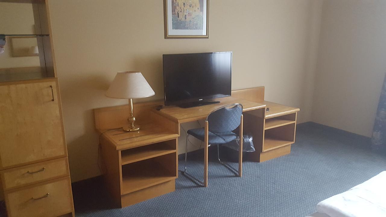 Hotel Ziegenkrug Schweriner Tor Pampow Bagian luar foto
