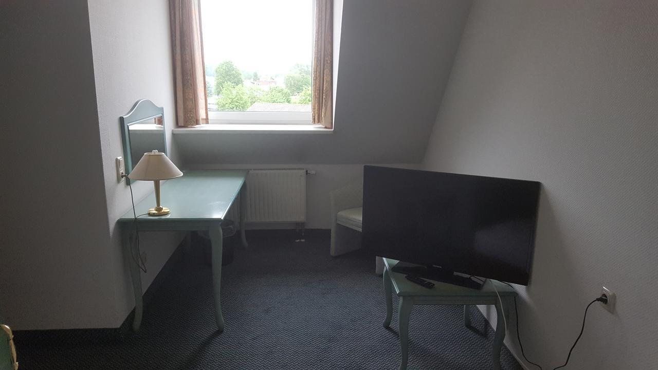 Hotel Ziegenkrug Schweriner Tor Pampow Bagian luar foto