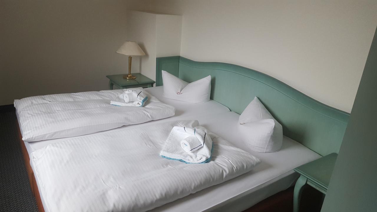 Hotel Ziegenkrug Schweriner Tor Pampow Bagian luar foto