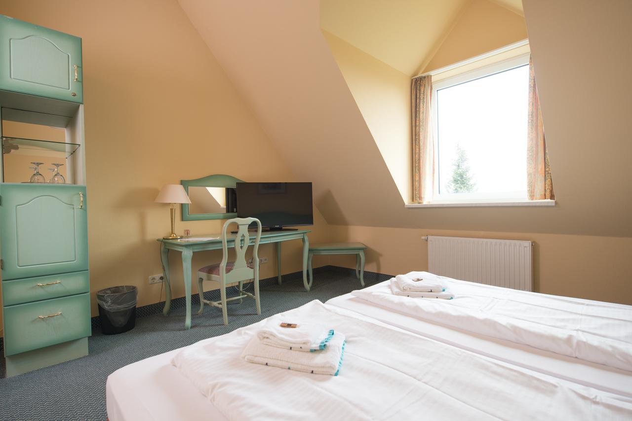 Hotel Ziegenkrug Schweriner Tor Pampow Bagian luar foto